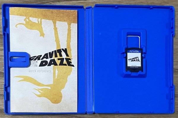 Photo3: Gravity Rush / Gravity Daze (グラビティデイズ/重力的眩暈:上層への帰還において彼女の内宇宙に生じた摂動) (3)
