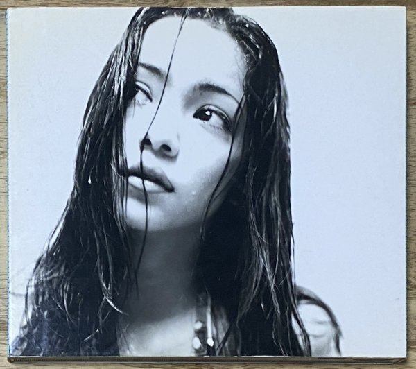 Photo1: Amuro Namie - Sweet 19 Blues (1)