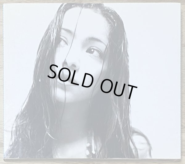 Photo1: Amuro Namie - Sweet 19 Blues (1)