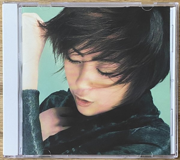 Photo1: Utada Hikaru - Distance (1)