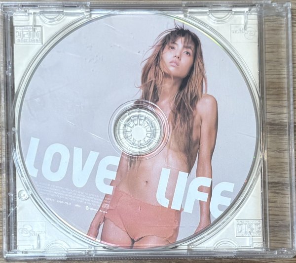Photo2: hitomi - LOVE LIFE [First print Edition] (2)