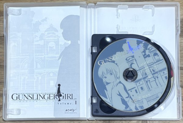 Photo3: Gunslinger Girl Volume. 1（ガンスリンガー・ガール Volume. 1）w/ Anime DVD (3)