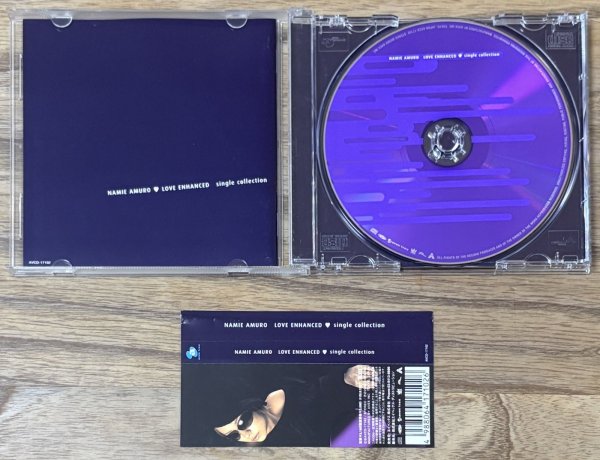 Photo3: Amuro Namie (安室 奈美恵) - LOVE ENHANCED ♥ single collection (3)